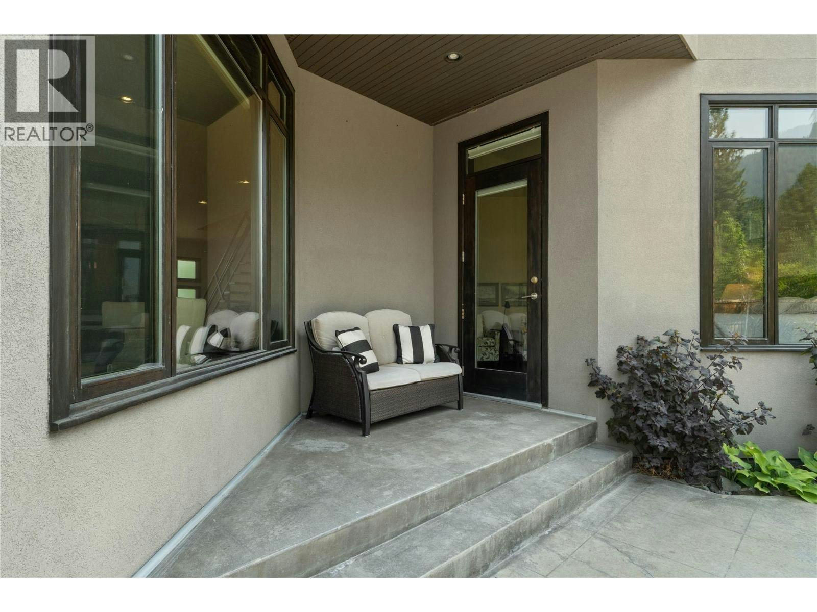 3020 Kicking Horse Drive, Kamloops, BC, V2E 2T6 - 13