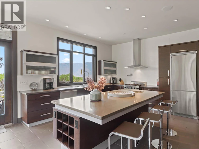 3020 Kicking Horse Drive, Kamloops, BC, V2E 2T6 - 8