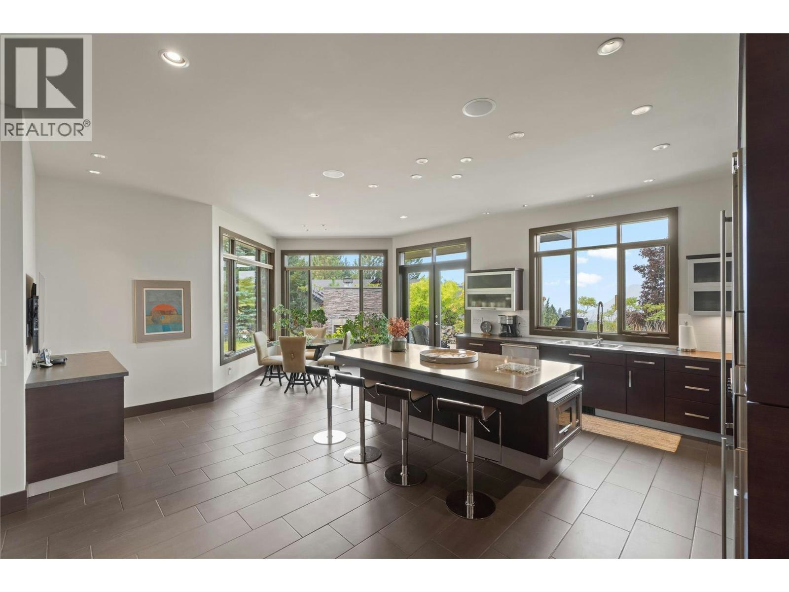 3020 Kicking Horse Drive, Kamloops, BC, V2E 2T6 - 30