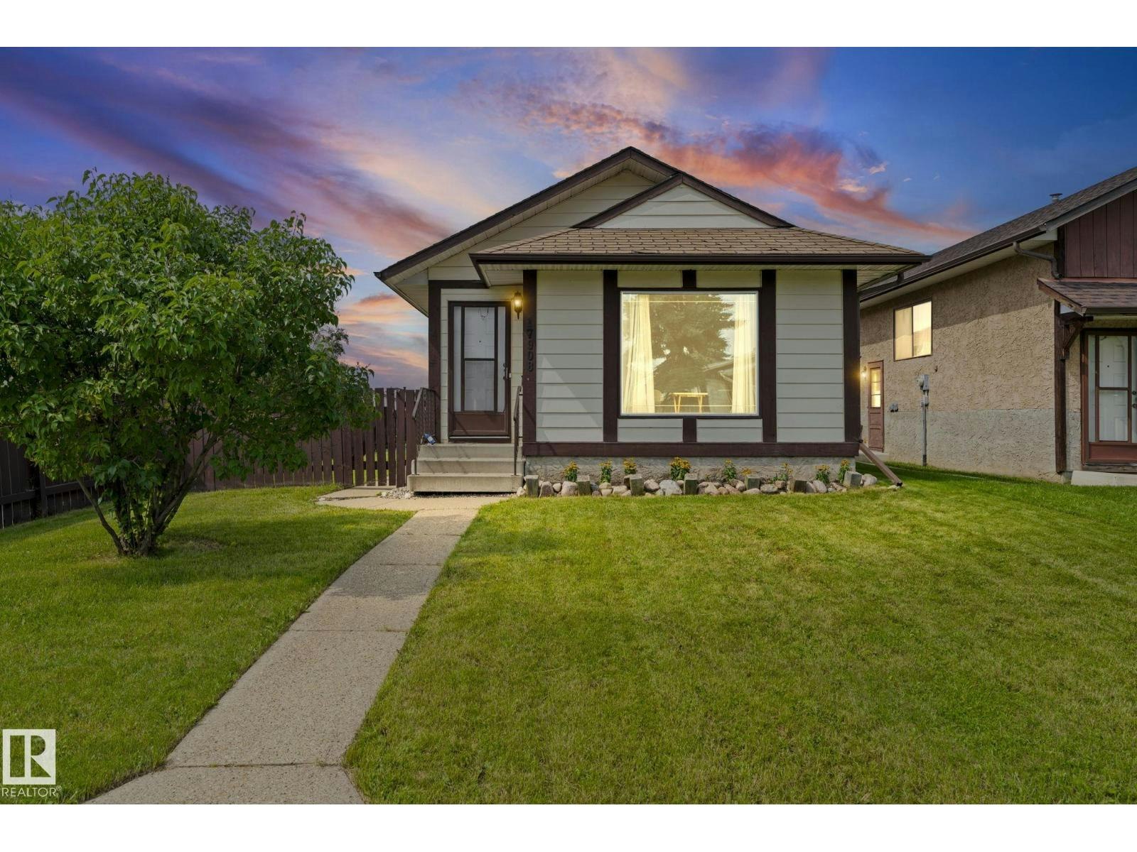 17908 92a Street NW, Edmonton, AB, T5Z 2J9