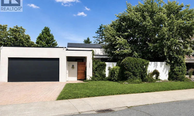 1922 Glen Gary Drive