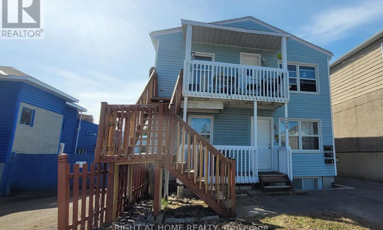 298 Montfort Street