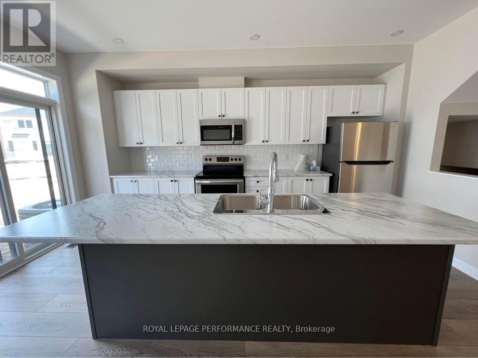 33 Watchim Street, Ottawa, ON, K4A 3W6 - 2