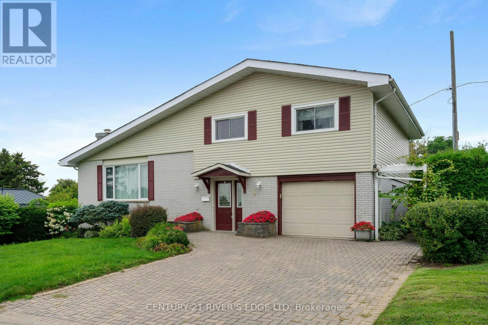 1 Hardy Crescent, Brockville, ON, K6V 3A2