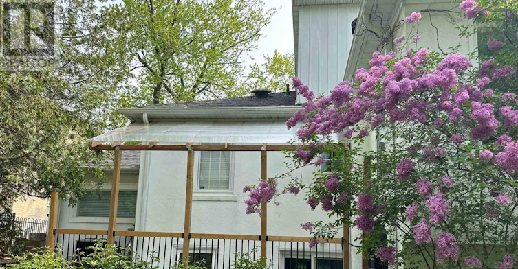 460 Chartwell Road, Oakville, ON, L6J 4A5