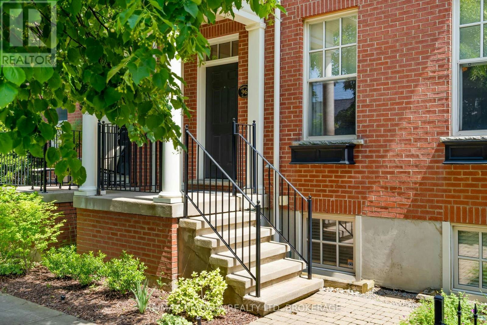 96 Garrison Village Drive, Niagara-on-the-Lake, ON, L0S 1J0