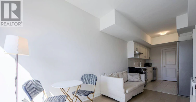 2 1778a Lawrence Avenue W, Toronto, ON, M6L 0A3 - 12