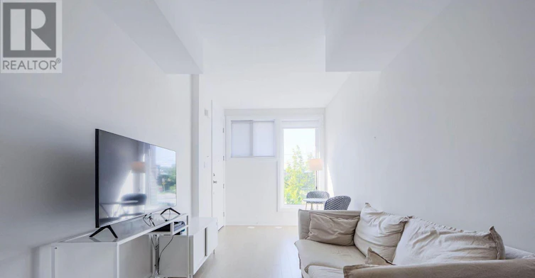 2 1778a Lawrence Avenue W, Toronto, ON, M6L 0A3 - 4