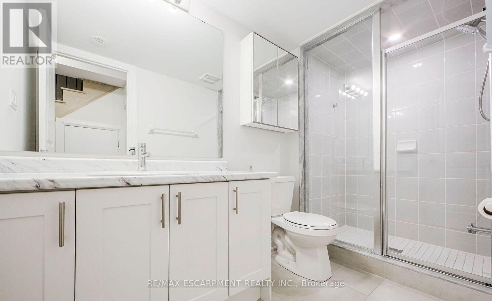 2 1778a Lawrence Avenue W, Toronto, ON, M6L 0A3 - 6