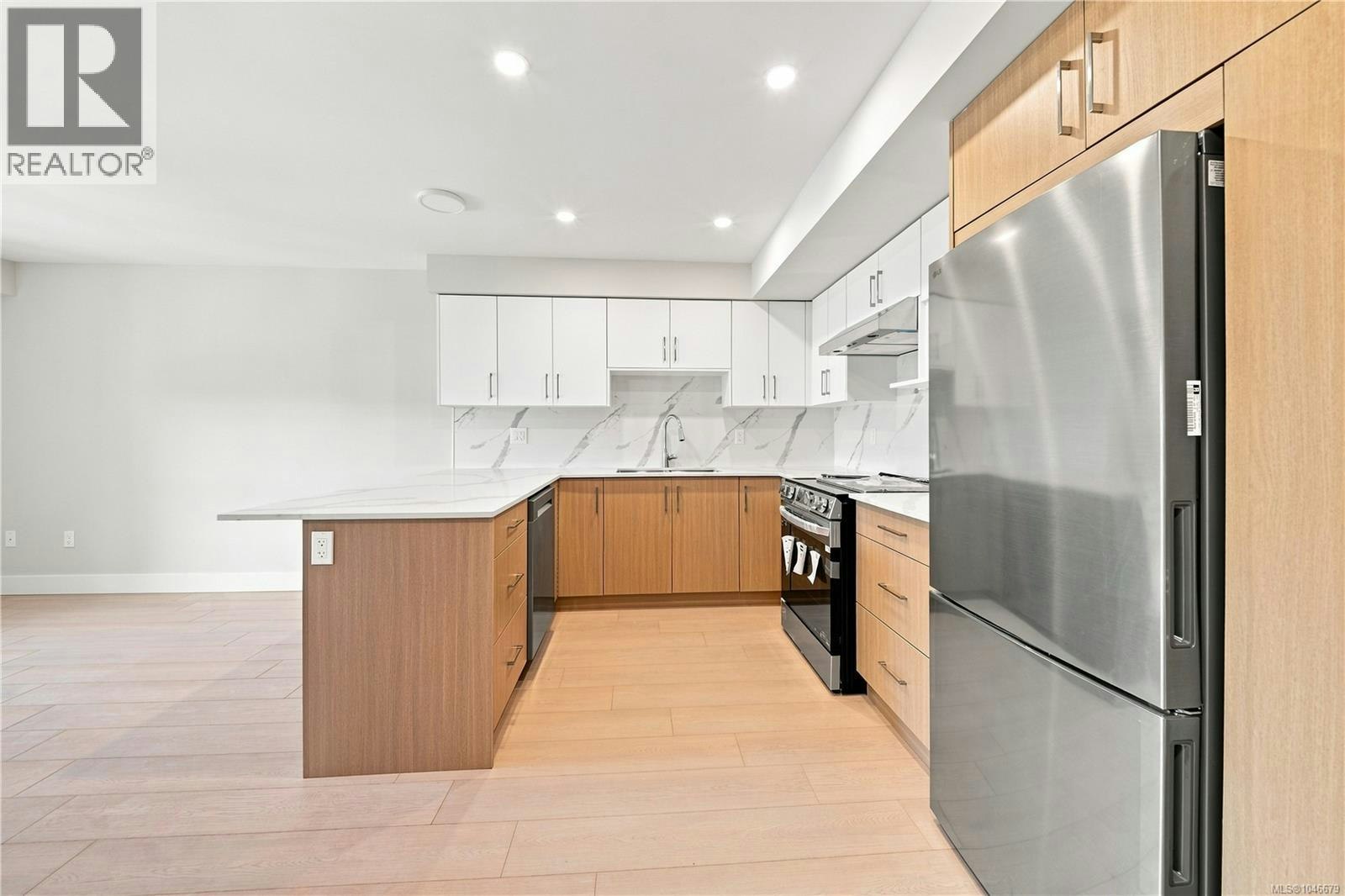 302-171 W Jensen Avenue - 4