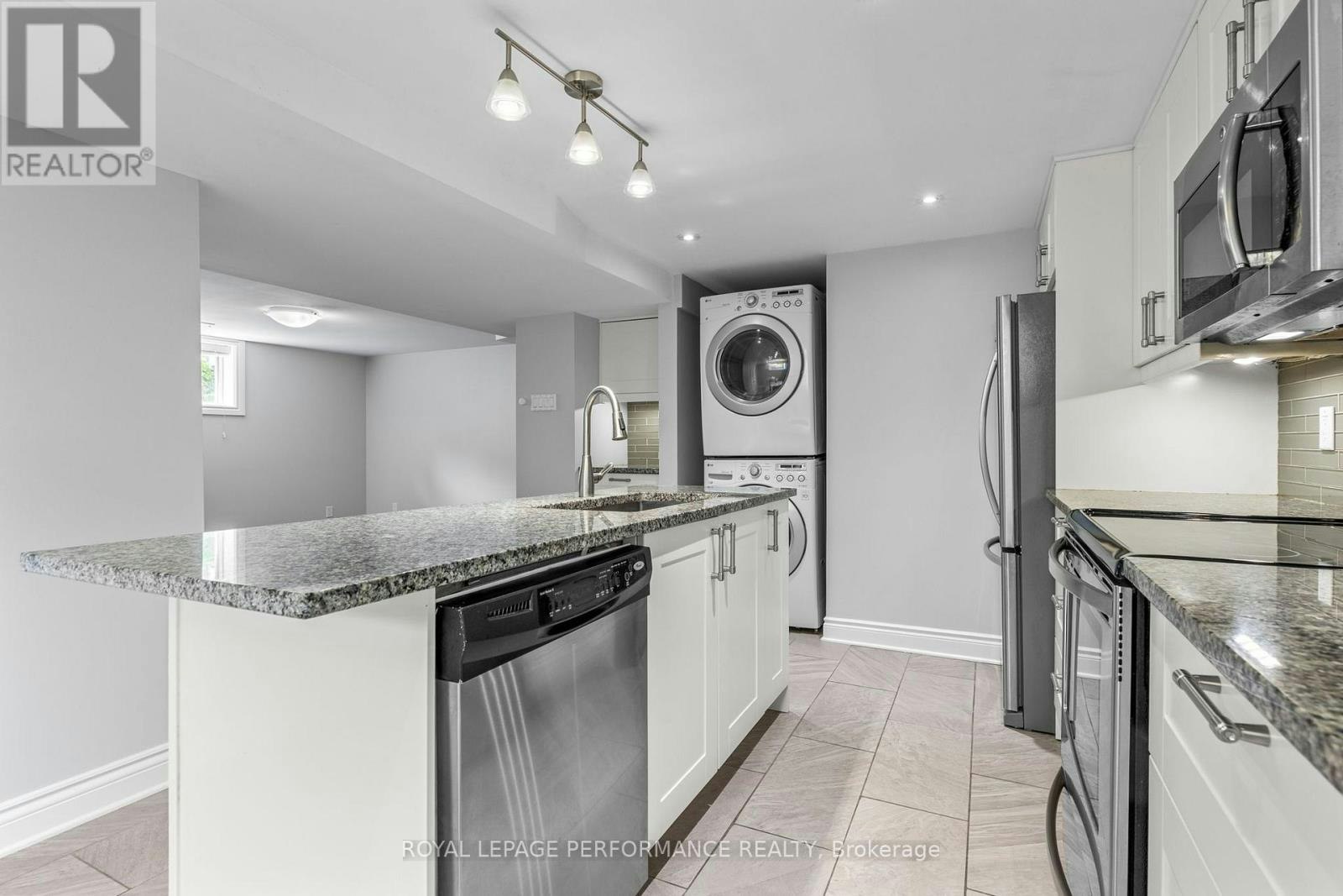 3B Birchwood Drive, Ottawa, ON, K2E 5S7 - 7