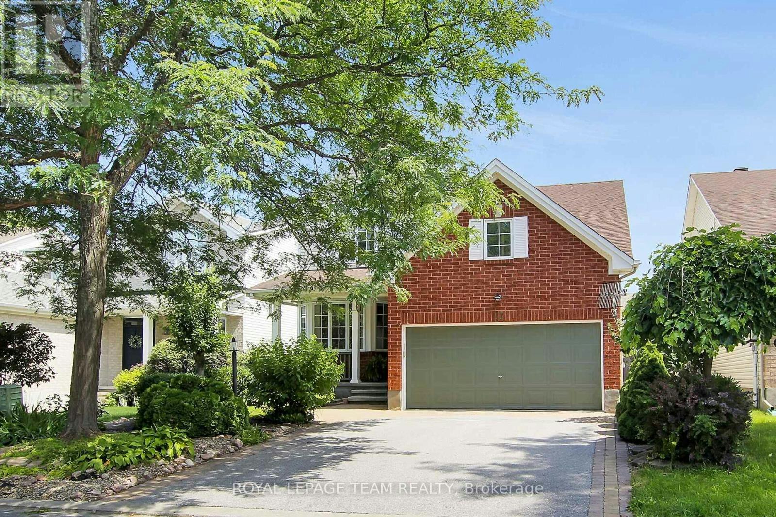12 Mattawa Crescent, Ottawa, ON, K2M 2J4