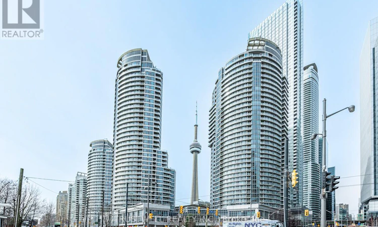 511-208 Queens Quay W