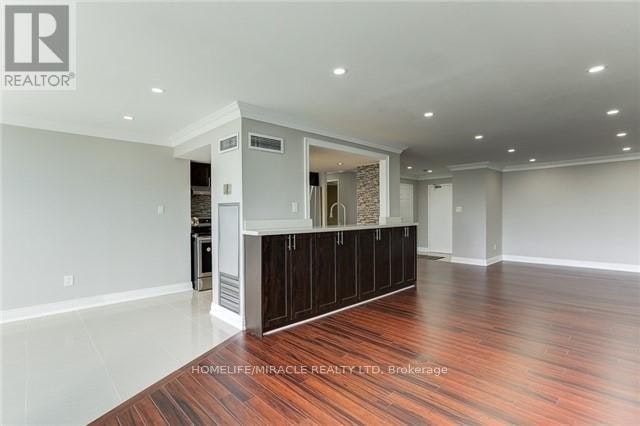 710-3 Rowntree Road, Toronto, ON, M9V 5G8 - 5
