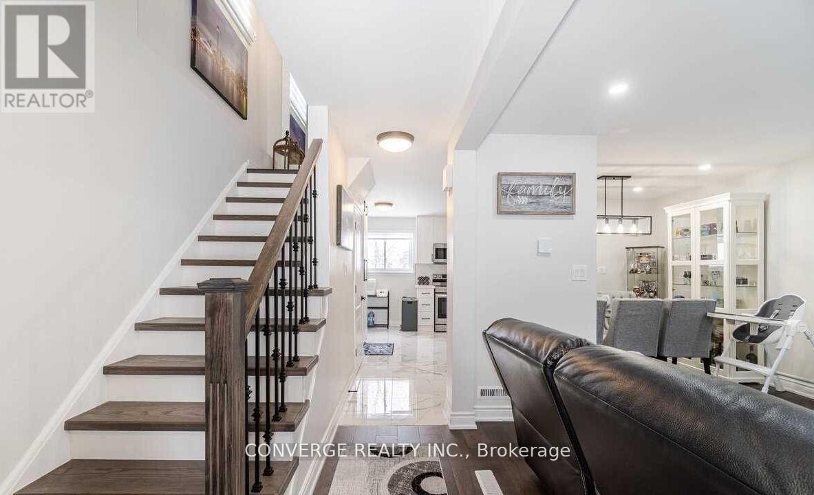 39 Greenwood Crescent, Brampton, ON, L6S 1T2 - 2