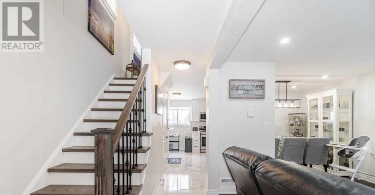 39 Greenwood Crescent, Brampton, ON, L6S 1T2 - 2