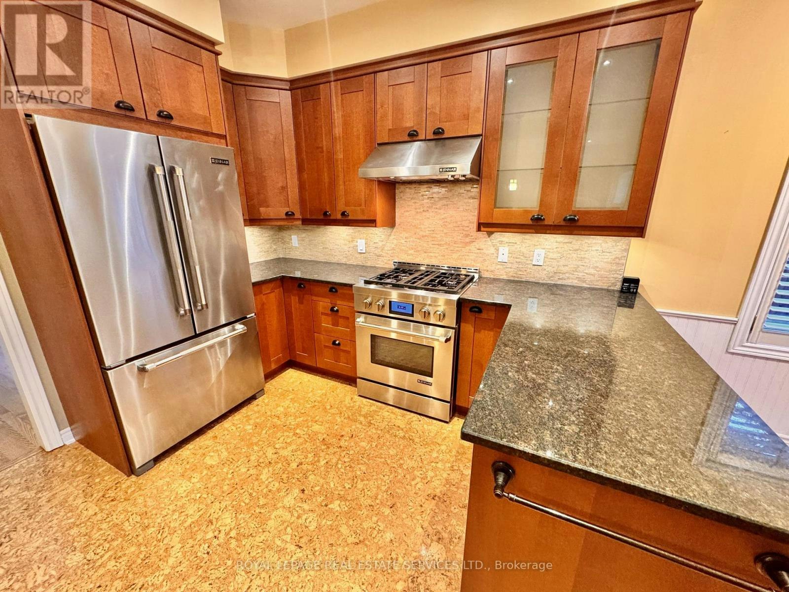 2401 Ennerdale Road, Oakville, ON, L6H 6N5 - 3