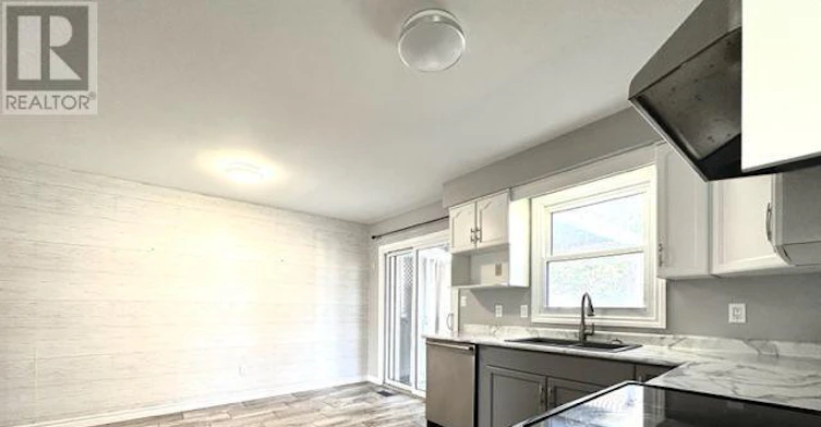 4 Golding Place, St. Thomas, ON, N5R 6B6 - 5