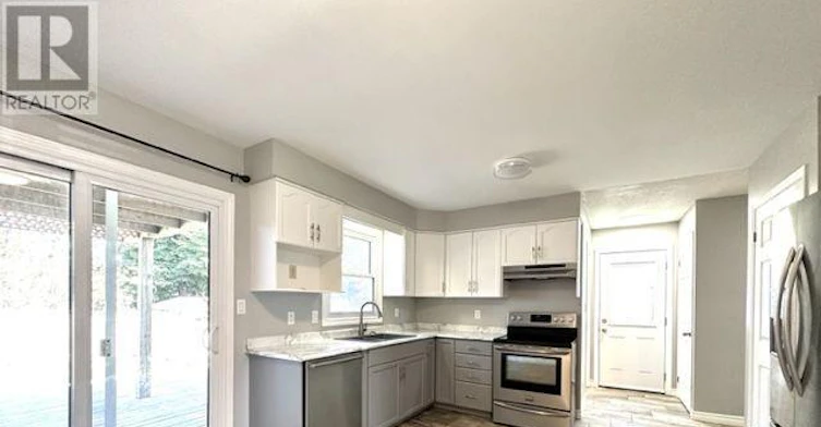 4 Golding Place, St. Thomas, ON, N5R 6B6 - 7