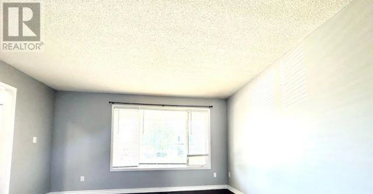 4 Golding Place, St. Thomas, ON, N5R 6B6 - 4