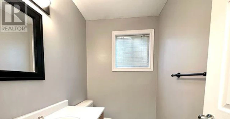4 Golding Place, St. Thomas, ON, N5R 6B6 - 8
