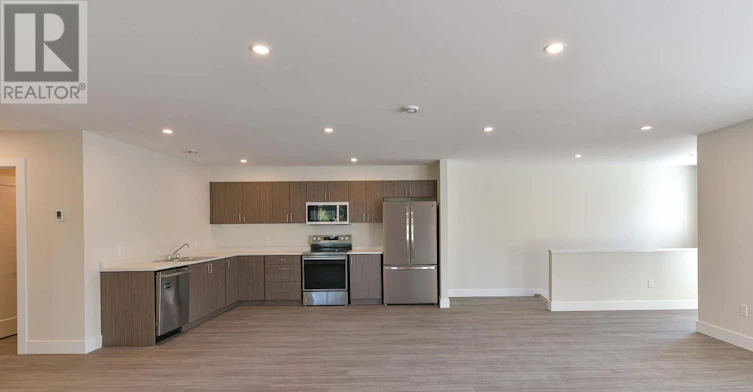 2 (UPPER-165 Barrie Road, Orillia, ON, L3V 2P6 - 12