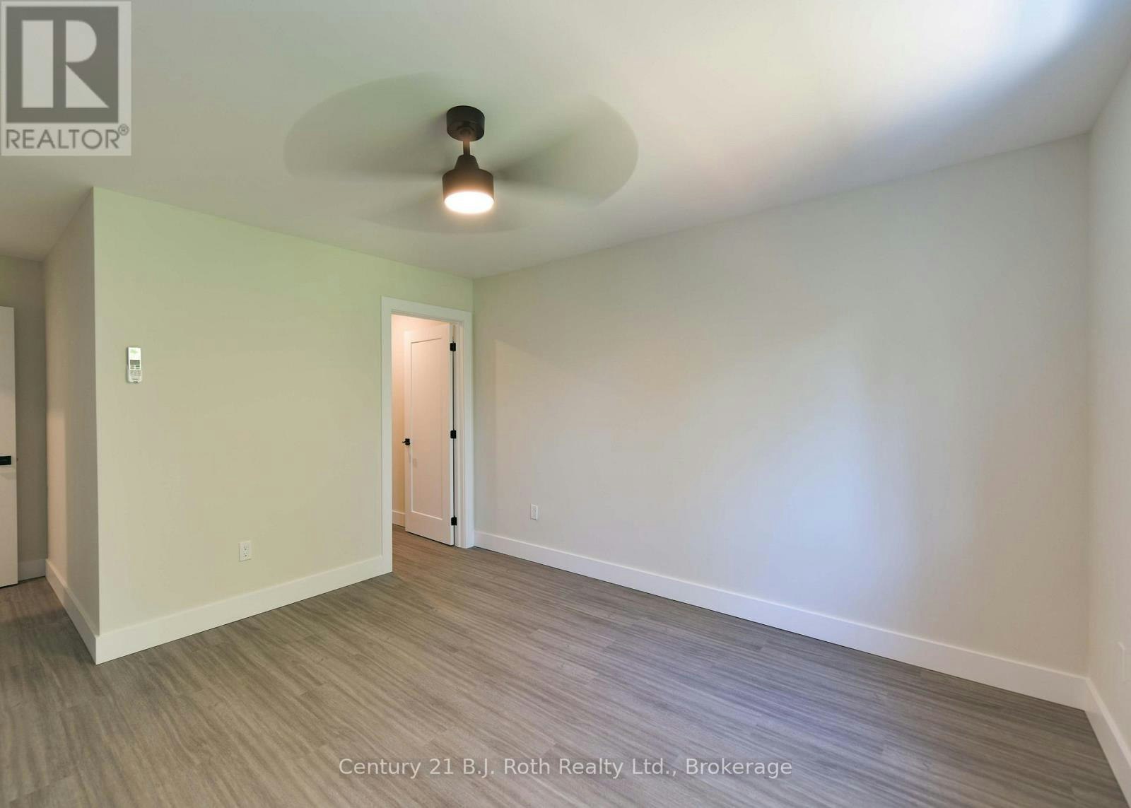 2 (UPPER-165 Barrie Road, Orillia, ON, L3V 2P6 - 22