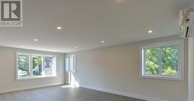 2 (UPPER-165 Barrie Road, Orillia, ON, L3V 2P6 - 16