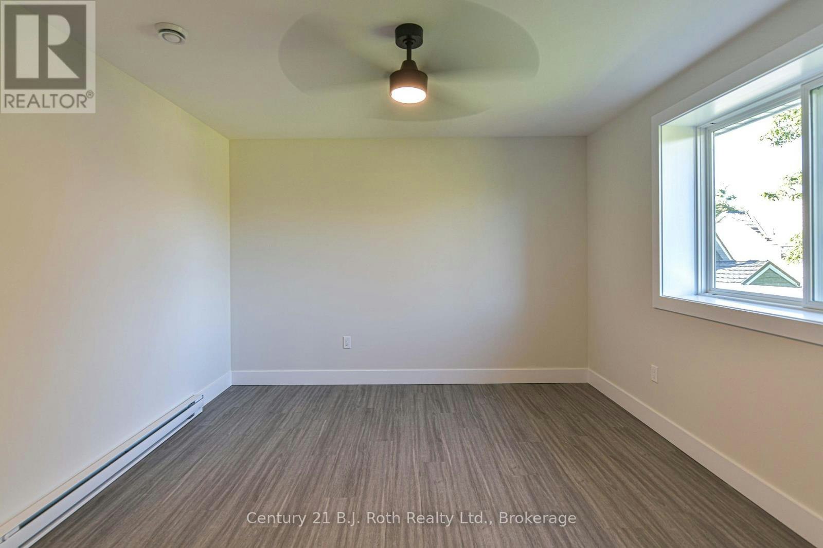 2 (UPPER-165 Barrie Road, Orillia, ON, L3V 2P6 - 20