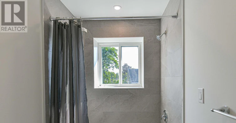 2 (UPPER-165 Barrie Road, Orillia, ON, L3V 2P6 - 19