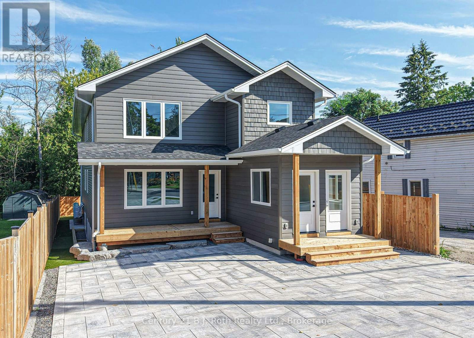 2 (UPPER-165 Barrie Road, Orillia, ON, L3V 2P6