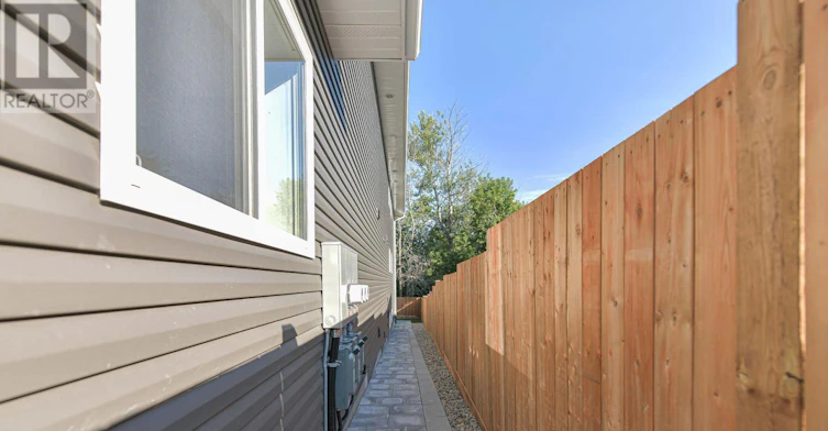 2 (UPPER-165 Barrie Road, Orillia, ON, L3V 2P6 - 27