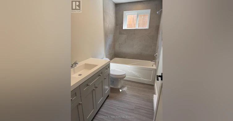 2 (UPPER-165 Barrie Road, Orillia, ON, L3V 2P6 - 7