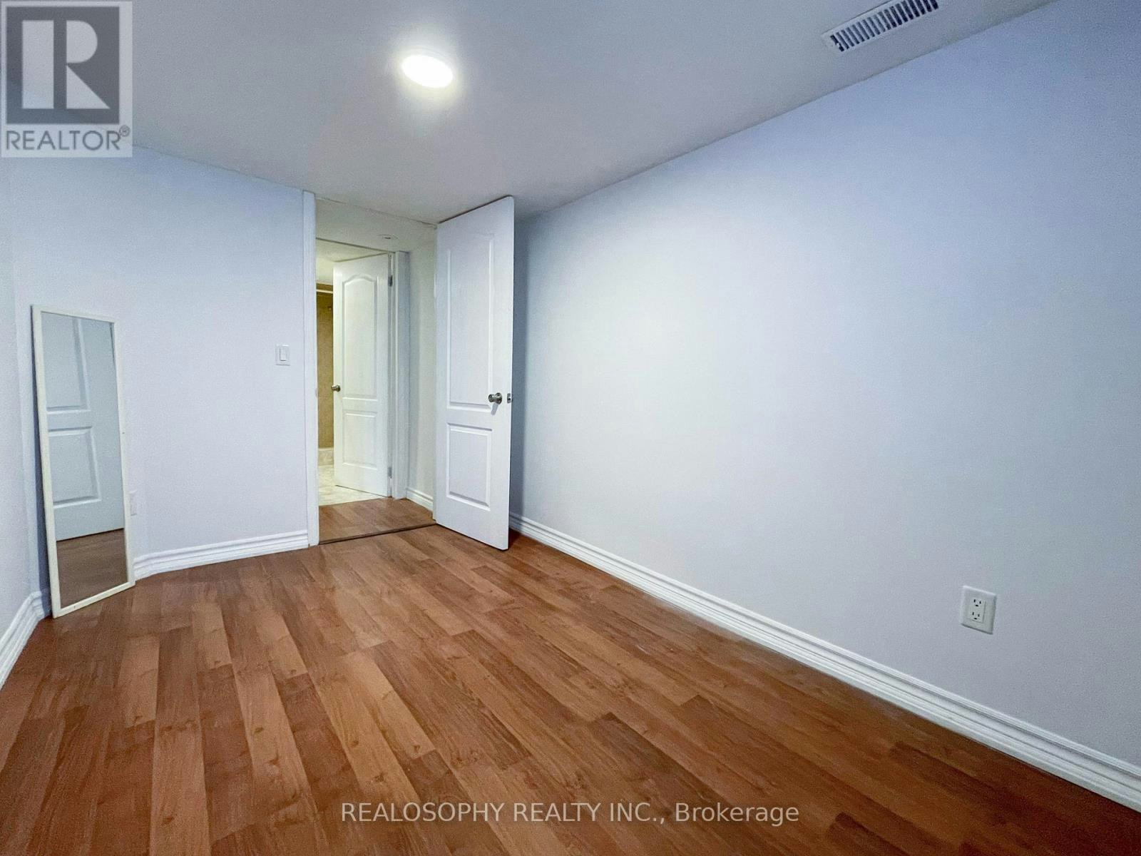 BSMT-95 Royal York Road, Toronto, ON, M8V 2T9 - 7