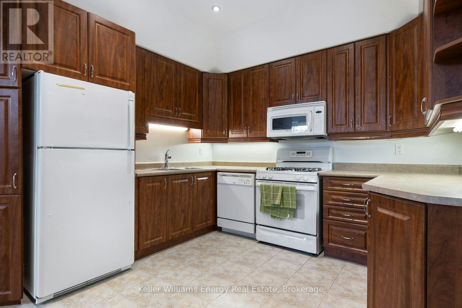 LOWER-566 Dean Avenue, Oshawa, ON, L1H 3J8 - 10