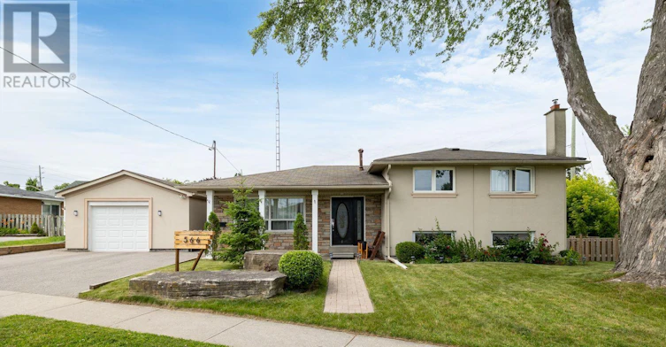 LOWER-566 Dean Avenue, Oshawa, ON, L1H 3J8