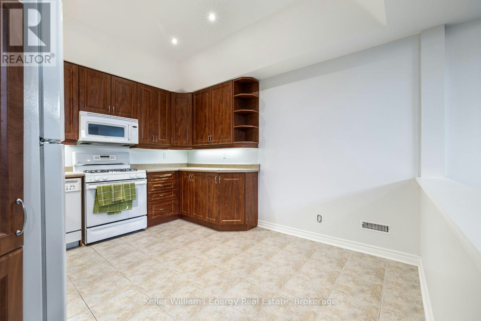 LOWER-566 Dean Avenue, Oshawa, ON, L1H 3J8 - 9