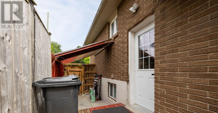 LOWER-566 Dean Avenue, Oshawa, ON, L1H 3J8 - 3