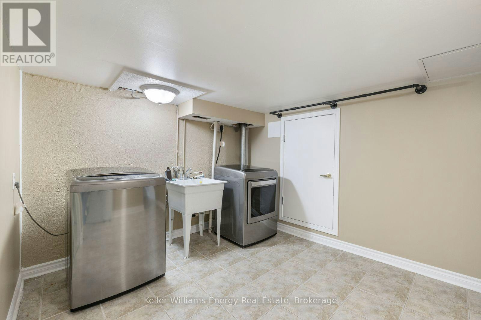 LOWER-566 Dean Avenue, Oshawa, ON, L1H 3J8 - 22