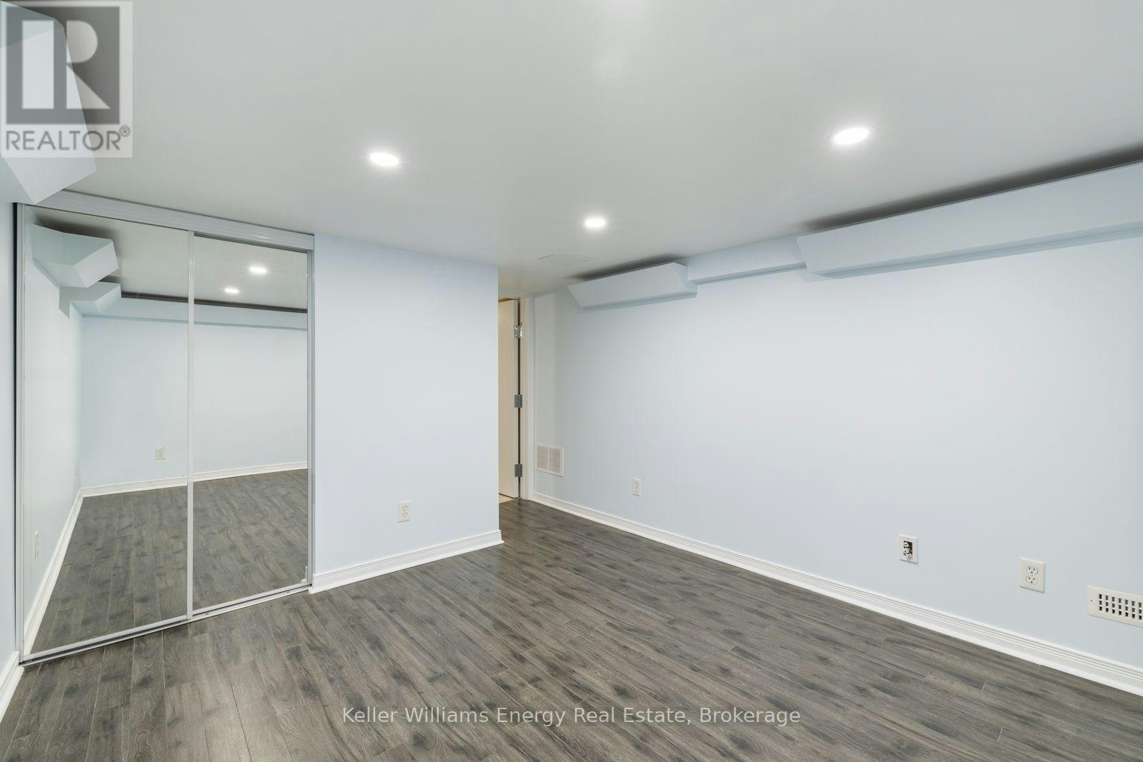 LOWER-566 Dean Avenue, Oshawa, ON, L1H 3J8 - 26