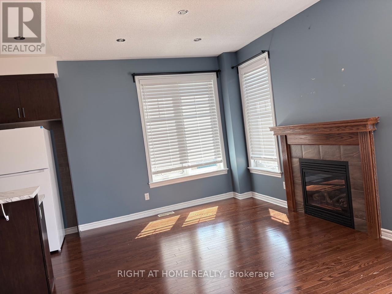 2477 Regatta Avenue, Ottawa, ON, K2J 5V6 - 3