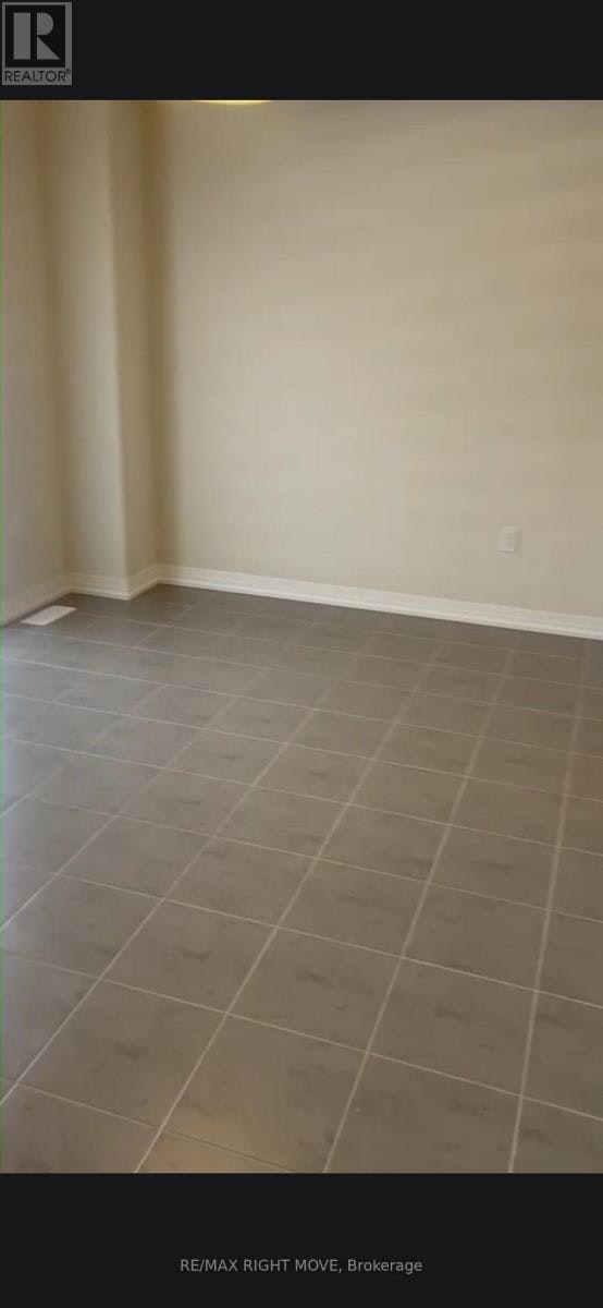 3024 Sandy Acres Avenue, Severn, ON, L3V 8P8 - 7