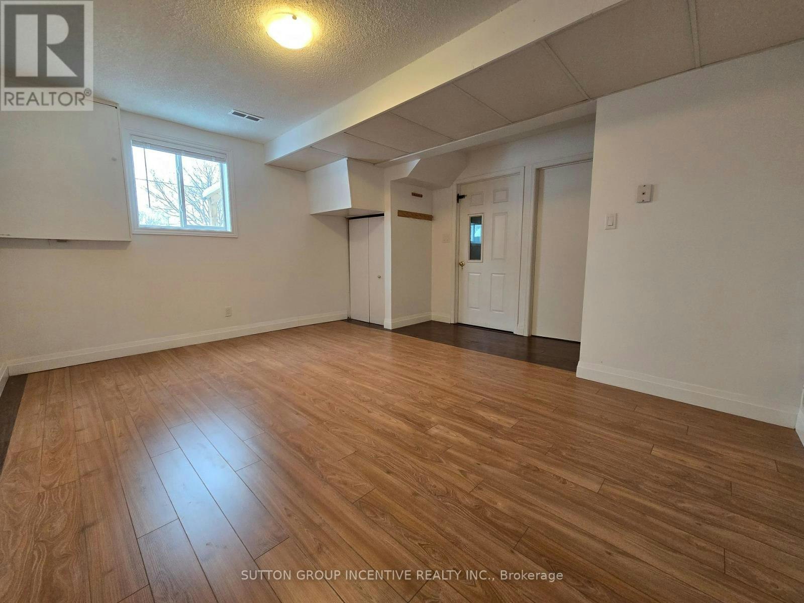LOWER-211 Cliff Road, Barrie, ON, L4N 3X5 - 4
