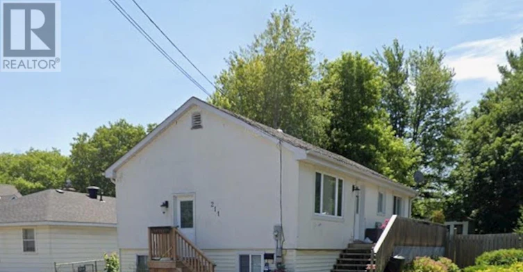 LOWER-211 Cliff Road, Barrie, ON, L4N 3X5