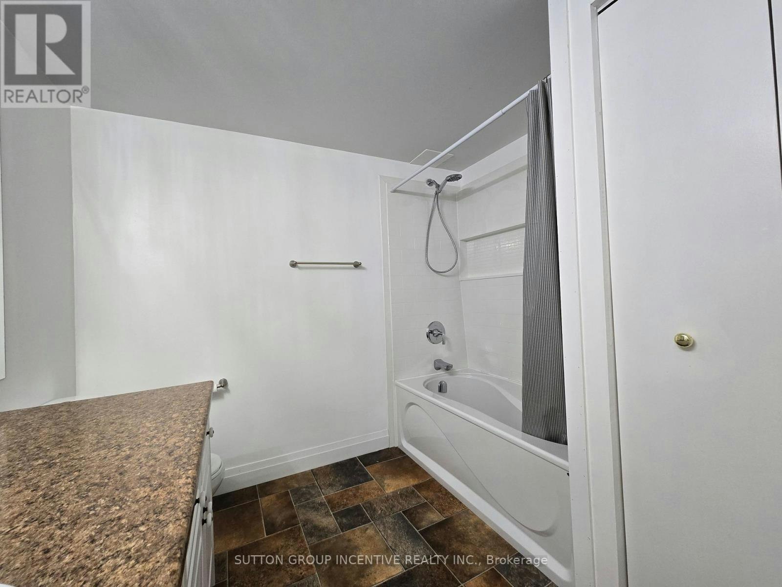 LOWER-211 Cliff Road, Barrie, ON, L4N 3X5 - 13