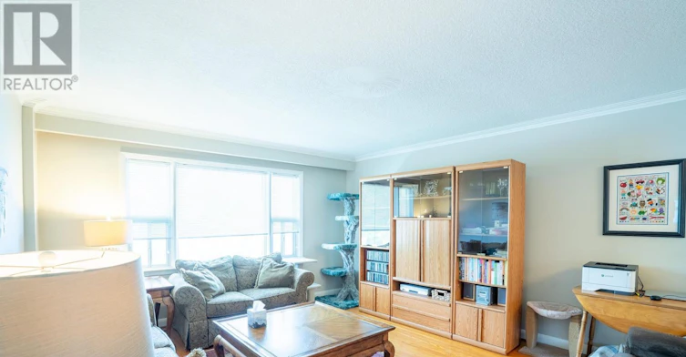 UPPER-35 Laburnham Avenue, Toronto, ON, M8W 1S6 - 2