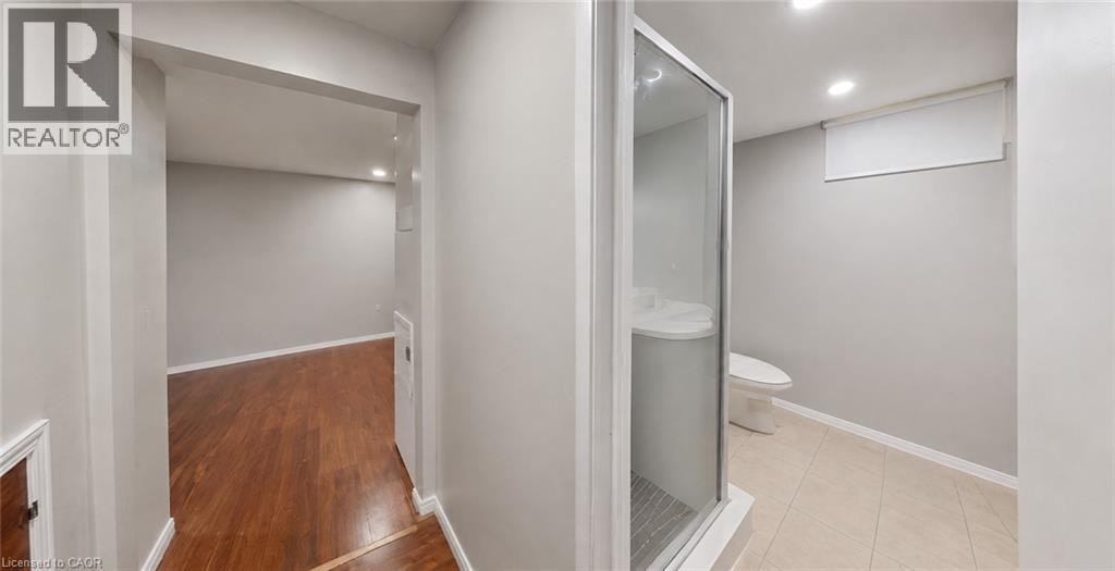 Lower-14 Windstar Place, Hamilton, ON, L9C 7H1 - 12