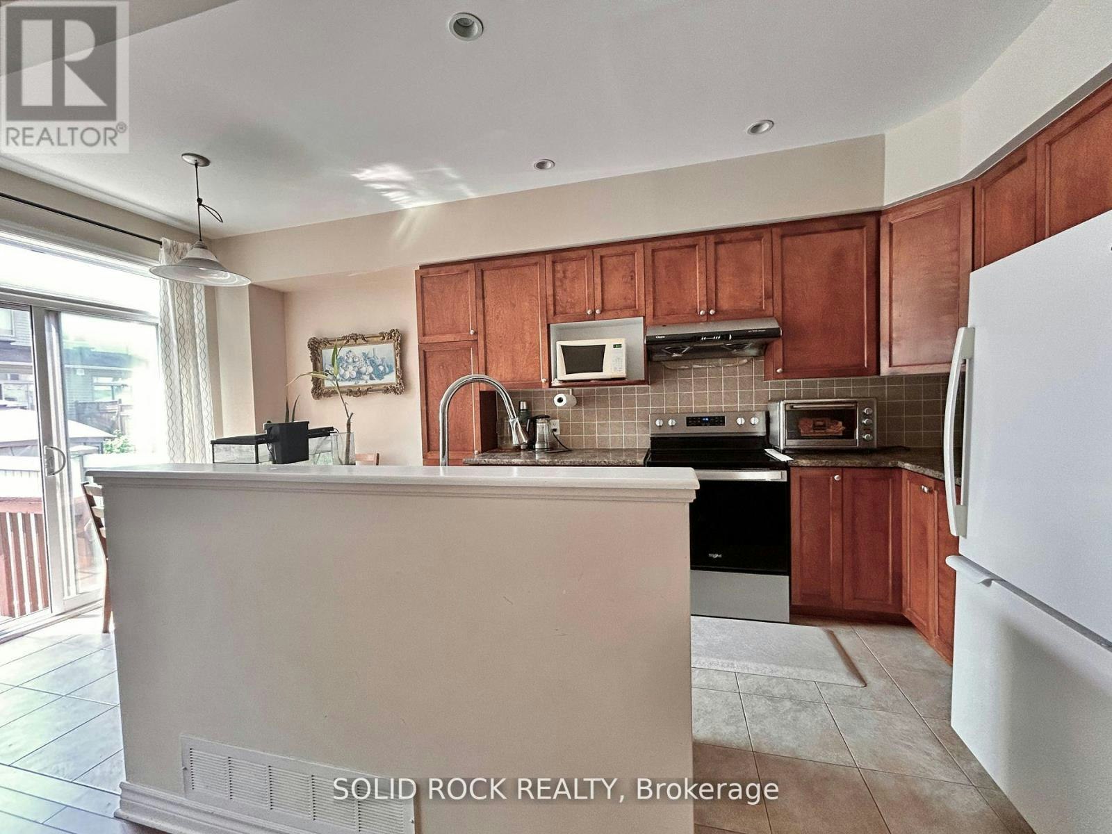 66 Madelon Drive, Ottawa, ON, K2J 5C5 - 9