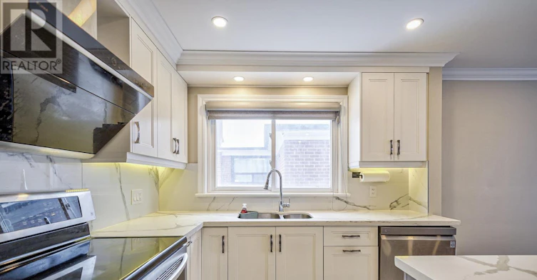 MAIN-451 Kenneth Avenue, Toronto, ON, M2N 4W4 - 11