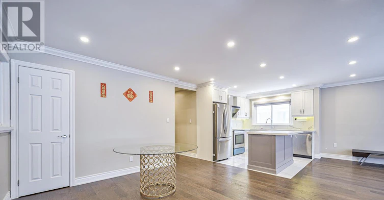 MAIN-451 Kenneth Avenue, Toronto, ON, M2N 4W4 - 4